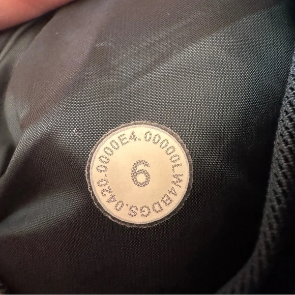Lululemon Non-Stop water resistant Bomber Jacket in a teal green Size: - Picture 8 of 8